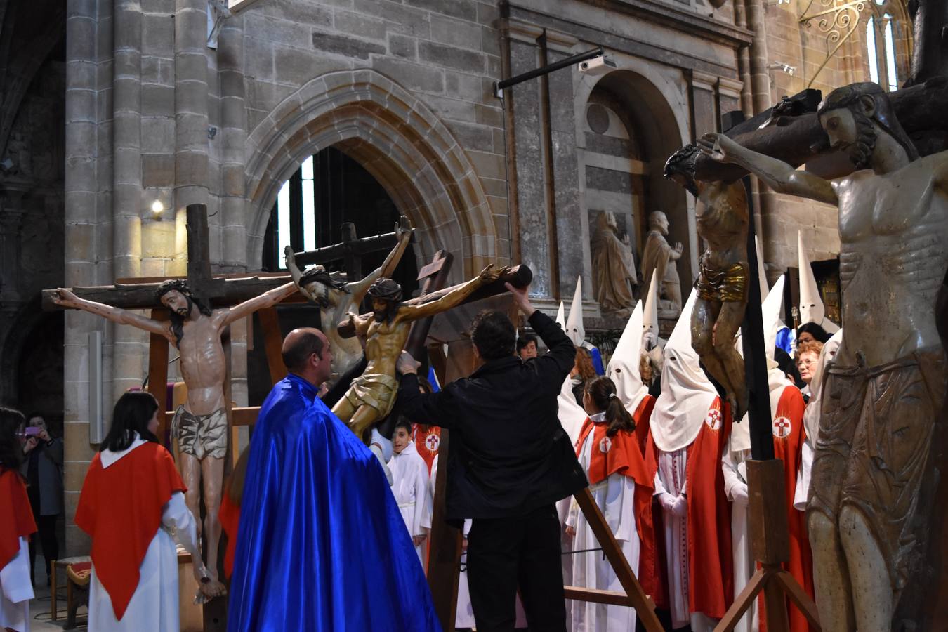 Aguilar de Campoo representa la muerte de Jesús a través de La Arbolada