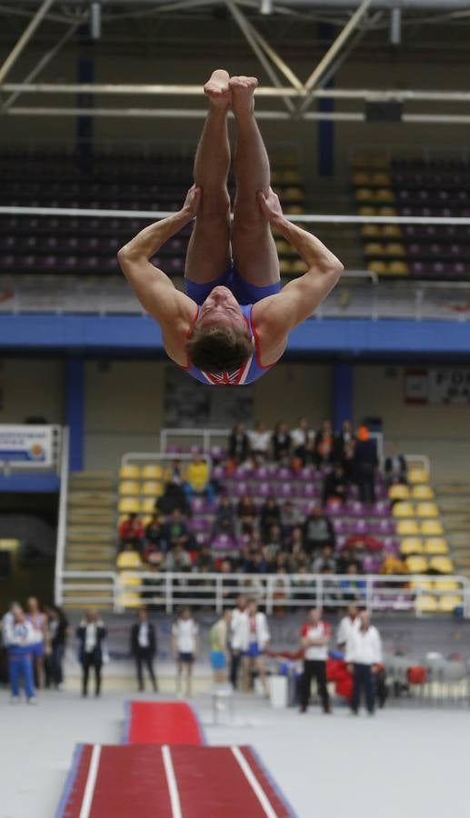 El Campeonato Europeo de Trampolín reúne en el Pisuerga a más de 700 gimnastas