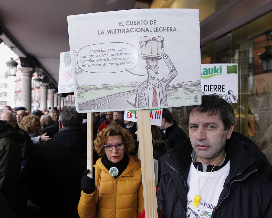 Manifestación en Valladolid contra el cierre de Lauki y Dulciora