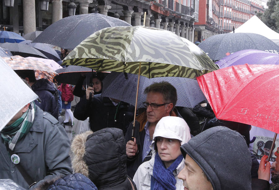 Manifestación en Valladolid contra el cierre de Lauki y Dulciora
