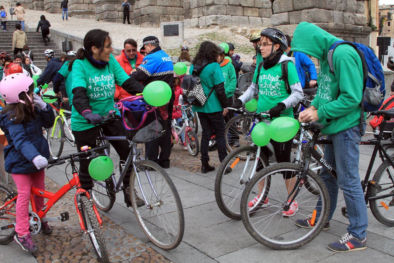 Marcha en bicicleta por la Escuela Pública Laica y Gratuita de Segovia
