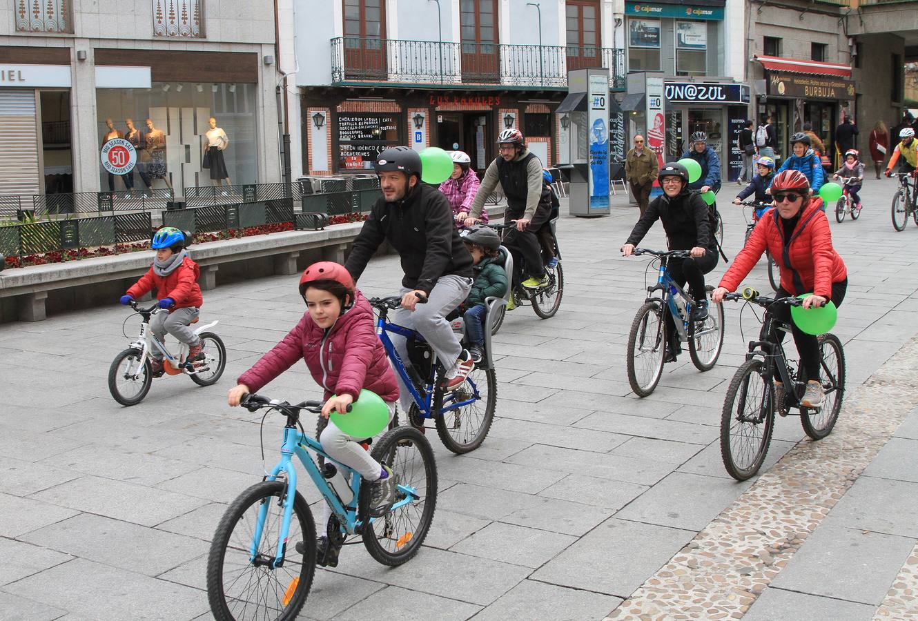 Marcha en bicicleta por la Escuela Pública Laica y Gratuita de Segovia