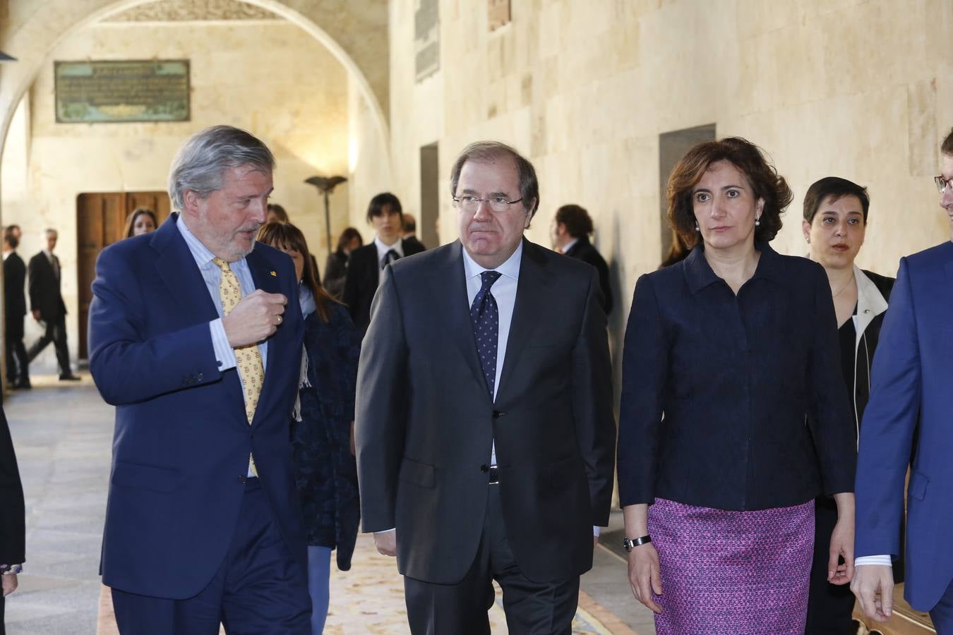 Los Reyes presiden en Salamanca la investidura honoris causa de Víctor García de la Concha y José Narro (1/2)