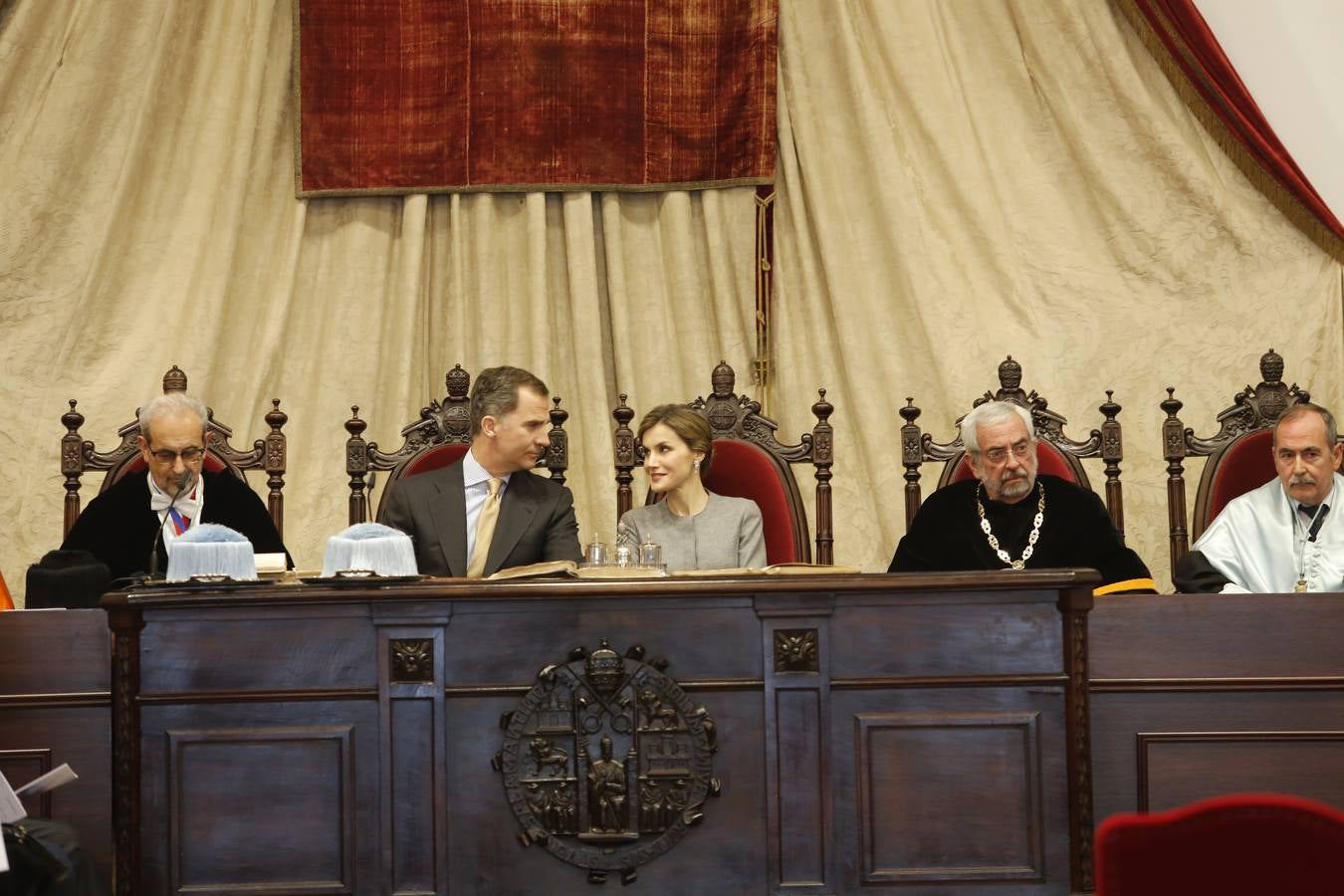 Los Reyes presiden en Salamanca la investidura honoris causa de Víctor García de la Concha y José Narro (1/2)