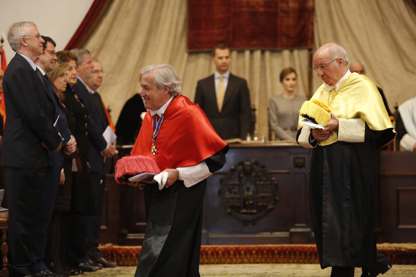 Los Reyes presiden en Salamanca la investidura honoris causa de Víctor García de la Concha y José Narro (2/2)