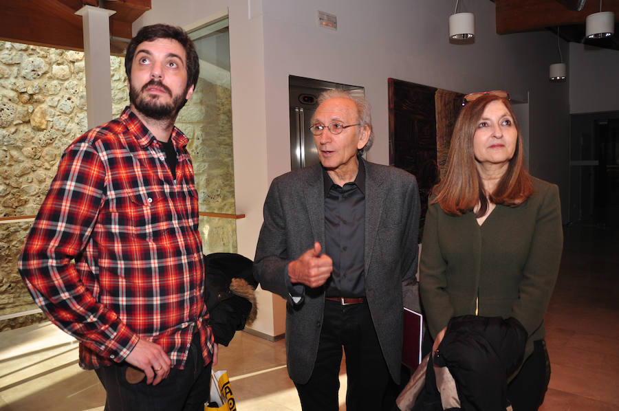 Alonso de Santos en una charla en Urueña sobre Cervantes