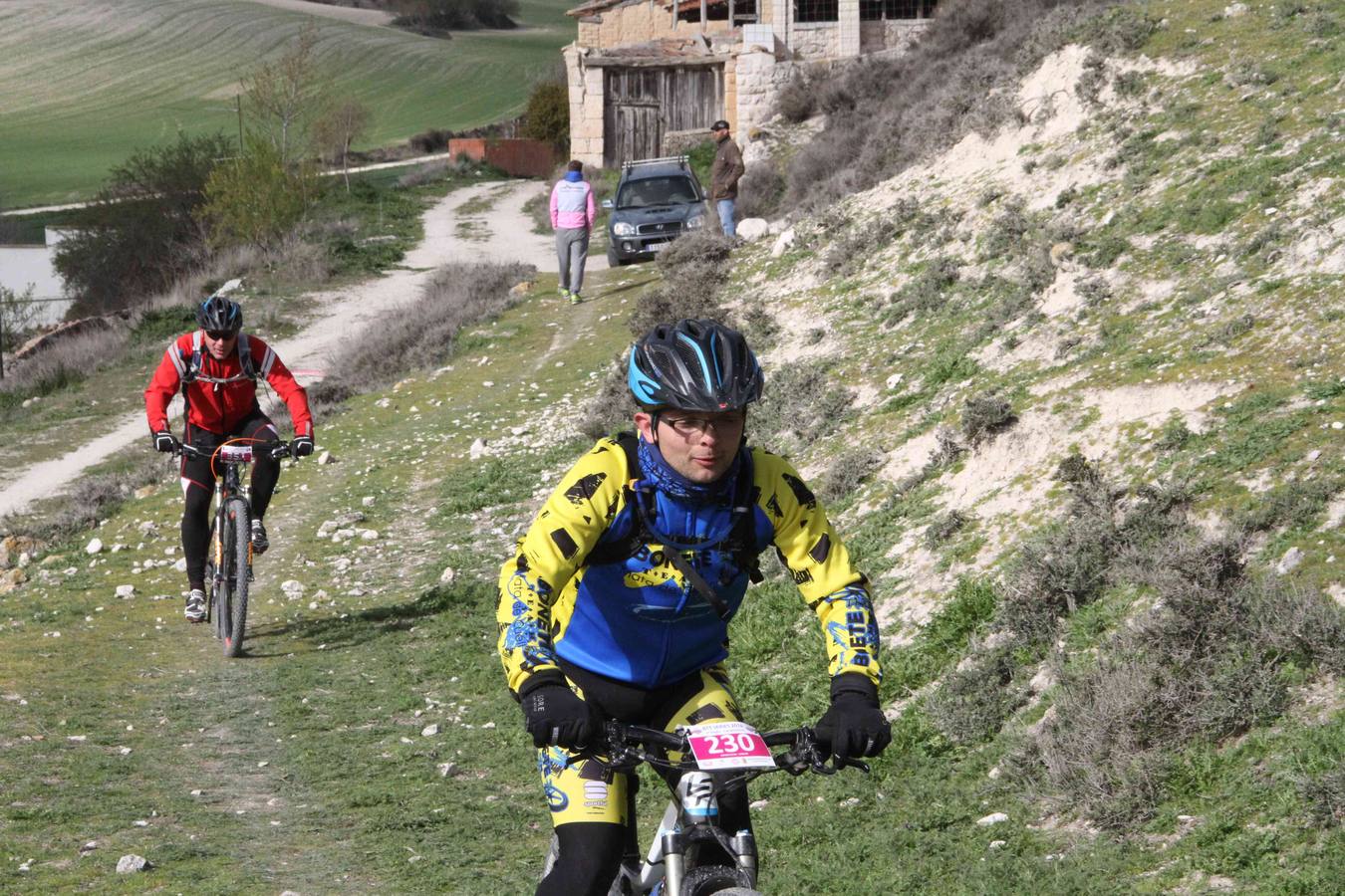 Primera etapa de la BTT Series de Valladolid celebrada en Campaspero (1/2)