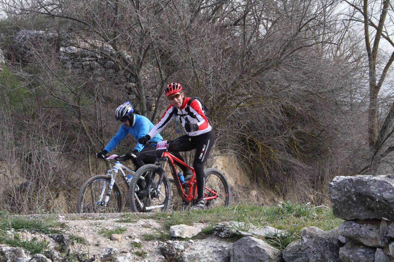 Primera etapa de la BTT Series de Valladolid celebrada en Campaspero (1/2)