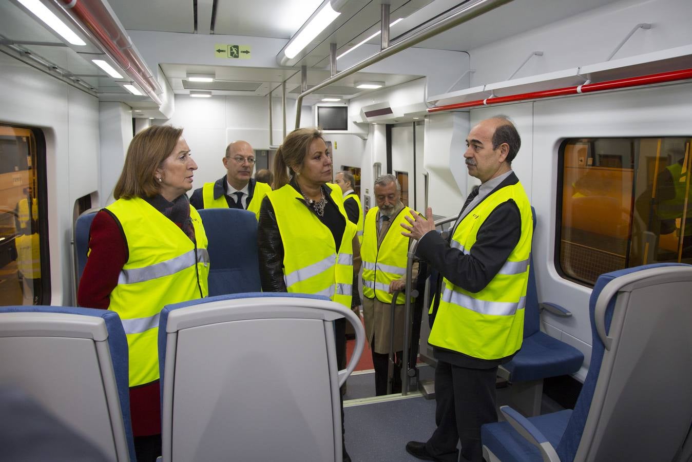 La ministra de Fomento preside en Valladolid la firma de un convenio para impartir un ciclo FP en mantenimiento de material ferroviario
