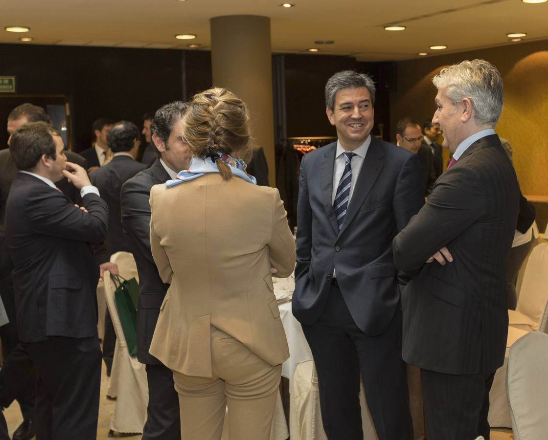 Los exministros Alberto Ruiz Gallardón y Cristina Garmendia participan en el foro empresarial &#039;Diálogos para el desarrollo&#039;