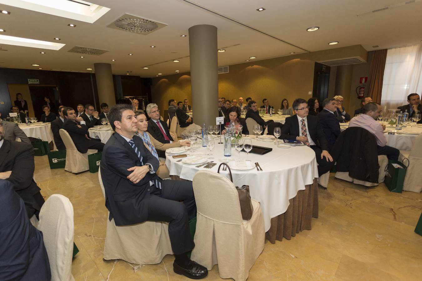 Los exministros Alberto Ruiz Gallardón y Cristina Garmendia participan en el foro empresarial &#039;Diálogos para el desarrollo&#039;