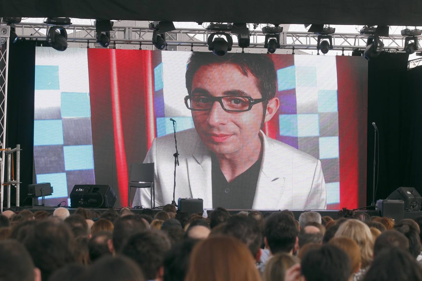 El humorista Berto Romero inaugura el ciclo de la AECC &#039;Valladolid, terapia de risa&#039;