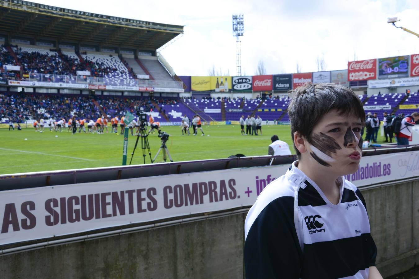 Fotos de las horas previas a la final de la Copa del Rey de rugby en Valladolid (2/3)