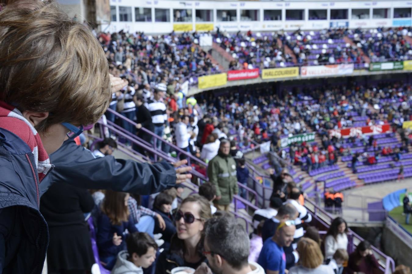 Fotos de las horas previas a la final de la Copa del Rey de rugby en Valladolid (2/3)