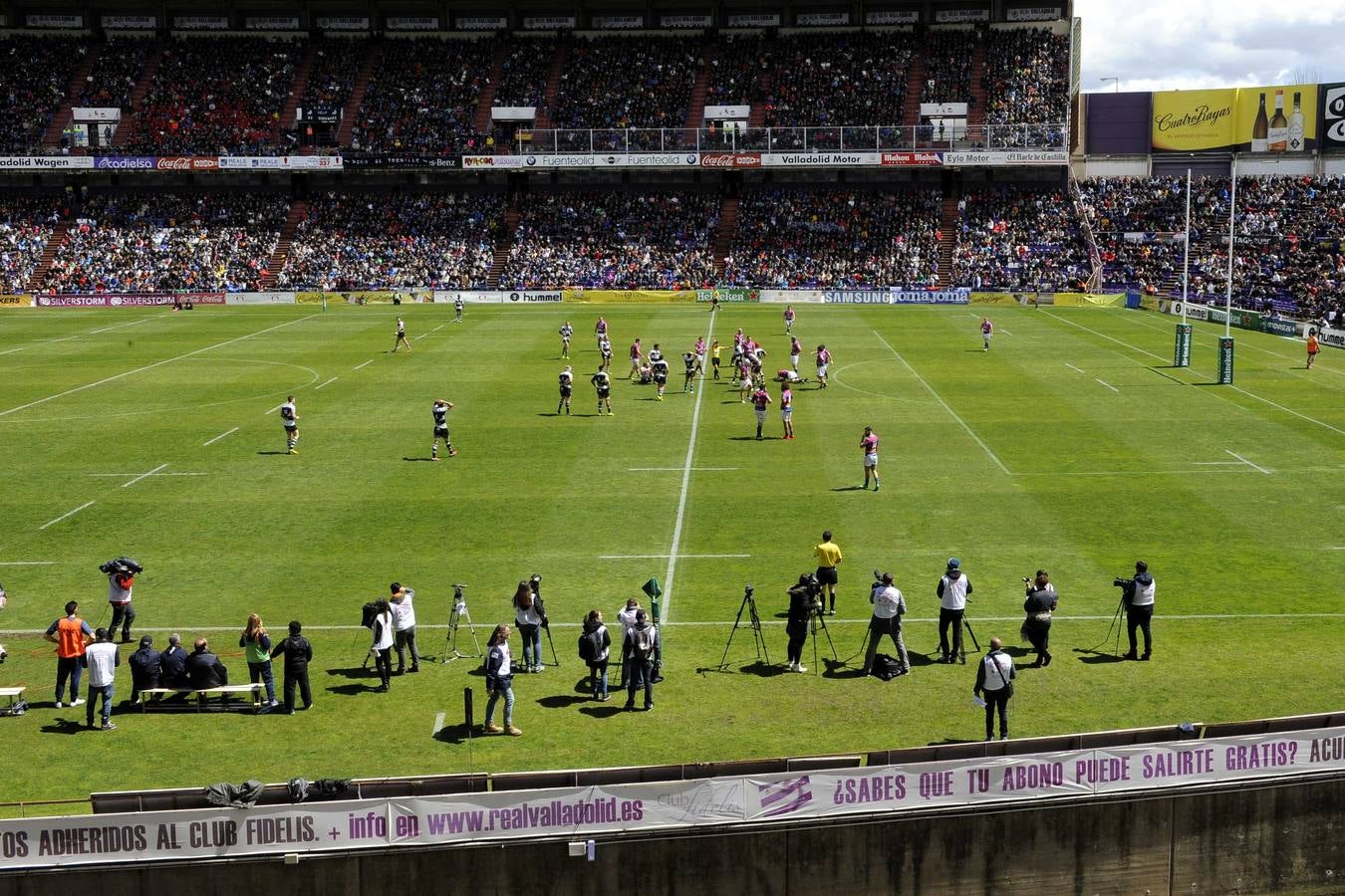 Primeras celebraciones de la Copa del Rey de rugby en la &#039;Fan Zone&#039;