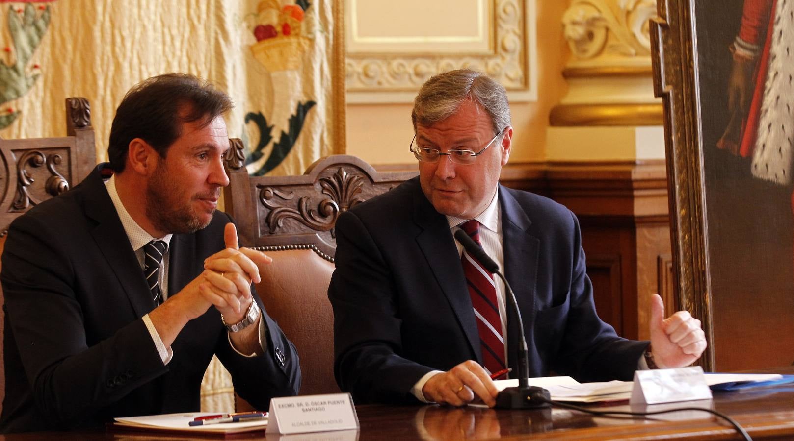 El alcalde de León, Antonio Silván, visita Valladolid