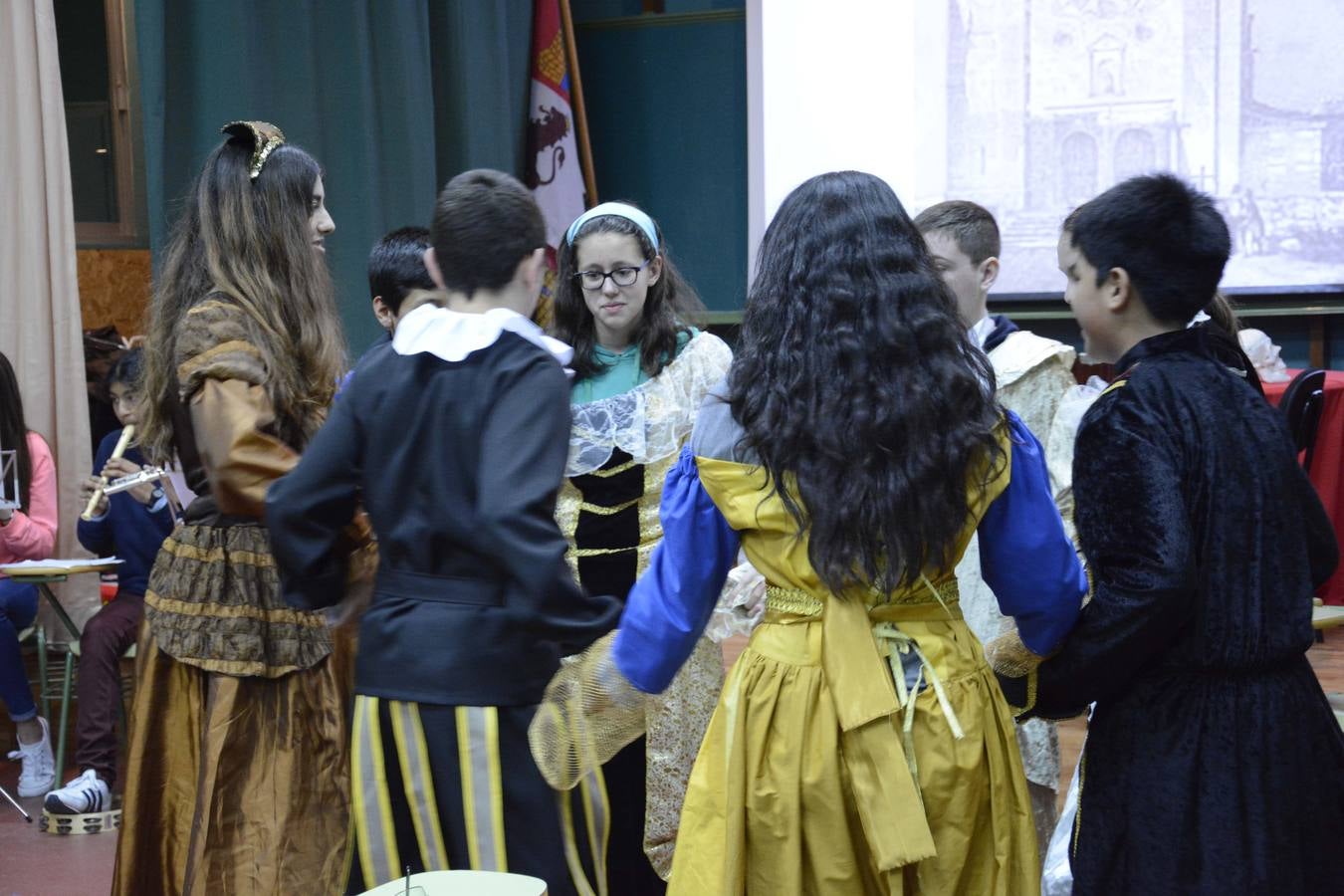 Los alumnos de La Merced ensayan el encuentro de Cervantes y Shakespeare por las calles de Valladolid