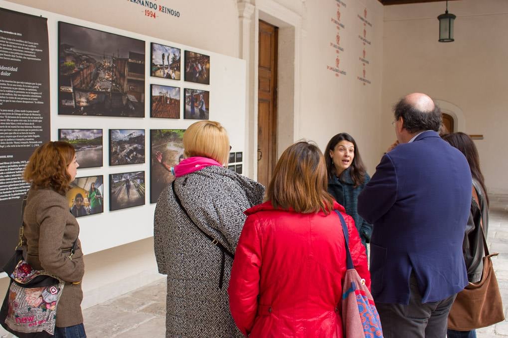 Exposición &#039;Testigos del olvido#2&#039; en el claustro del Palacio de Santa Cruz