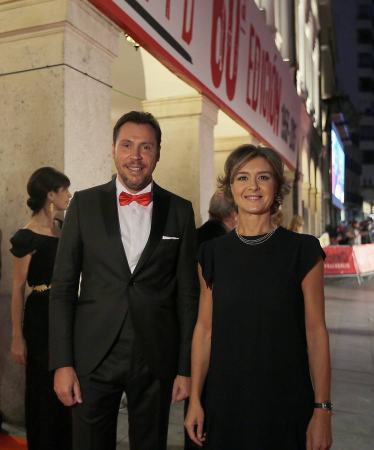 31.10.15 La ministra de Agricultura, Isabel García Tejerina, y el alcalde de Valladolid, Óscar Puente, en la alfombra Roja de la clausura de la 60 Seminci de Valladolid.