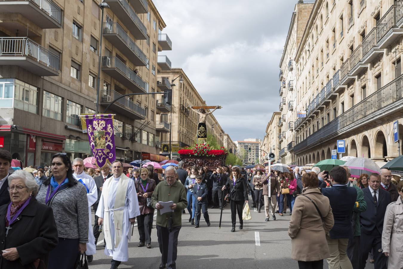 Procesión del Cristo de los Milagros celebrada en Salamanca