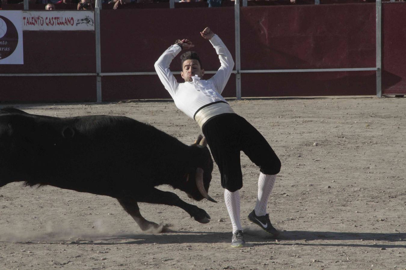 Primer concurso de cortes del Milenario de Peñafiel (1/2)