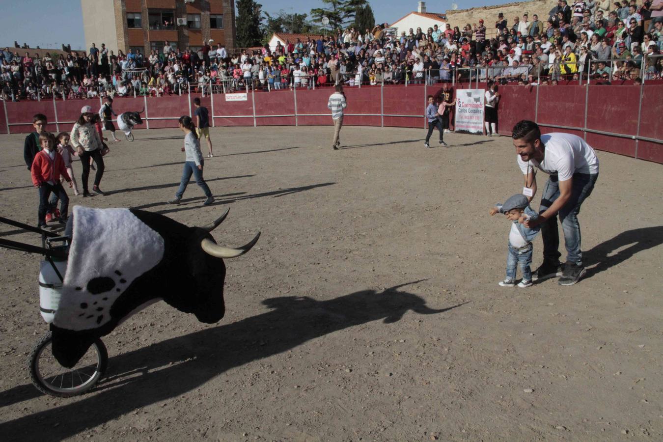 Primer concurso de cortes del Milenario de Peñafiel (1/2)