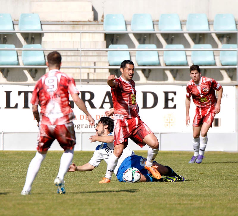 El Deportivo Palencia cae frente al Loja en el primer partido de &#039;play off&#039; (Primera galería)