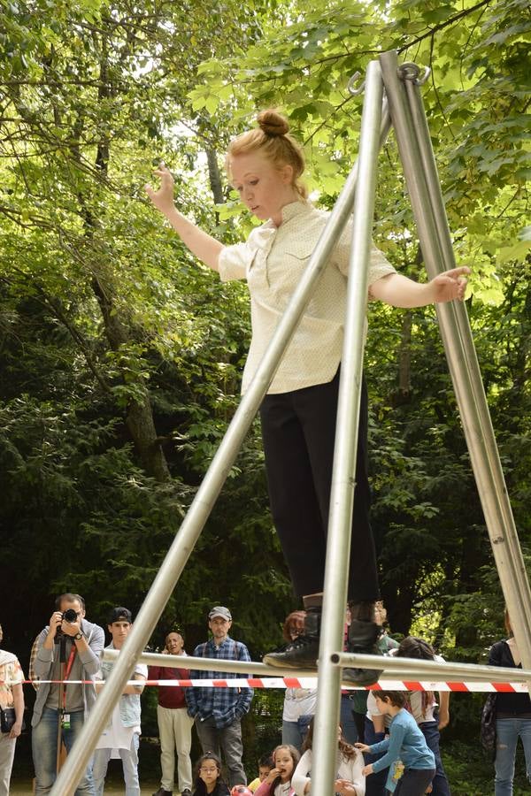 Actuación de Cirque Barbette en el Campo Grande.