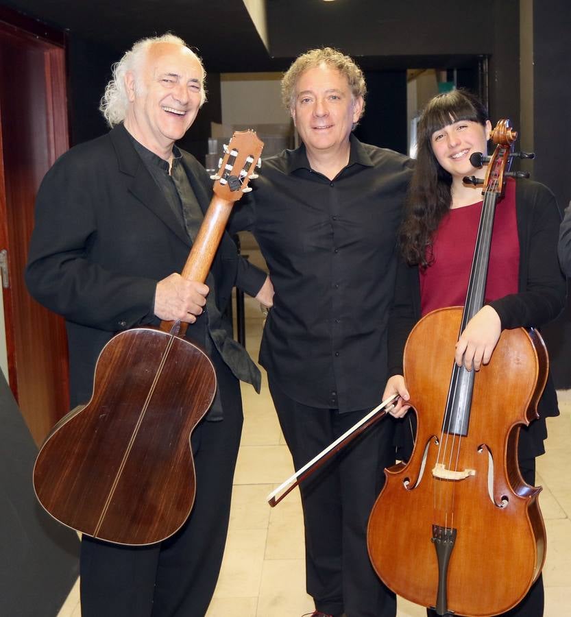 Recital poético de Juan Carlos Mestre en el Aula de Cultura de El Norte de Castilla