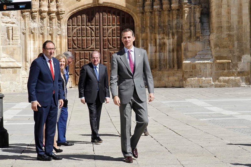 Los Reyes entregan en Palencia los Premios Nacionales de Cultura (2/3)