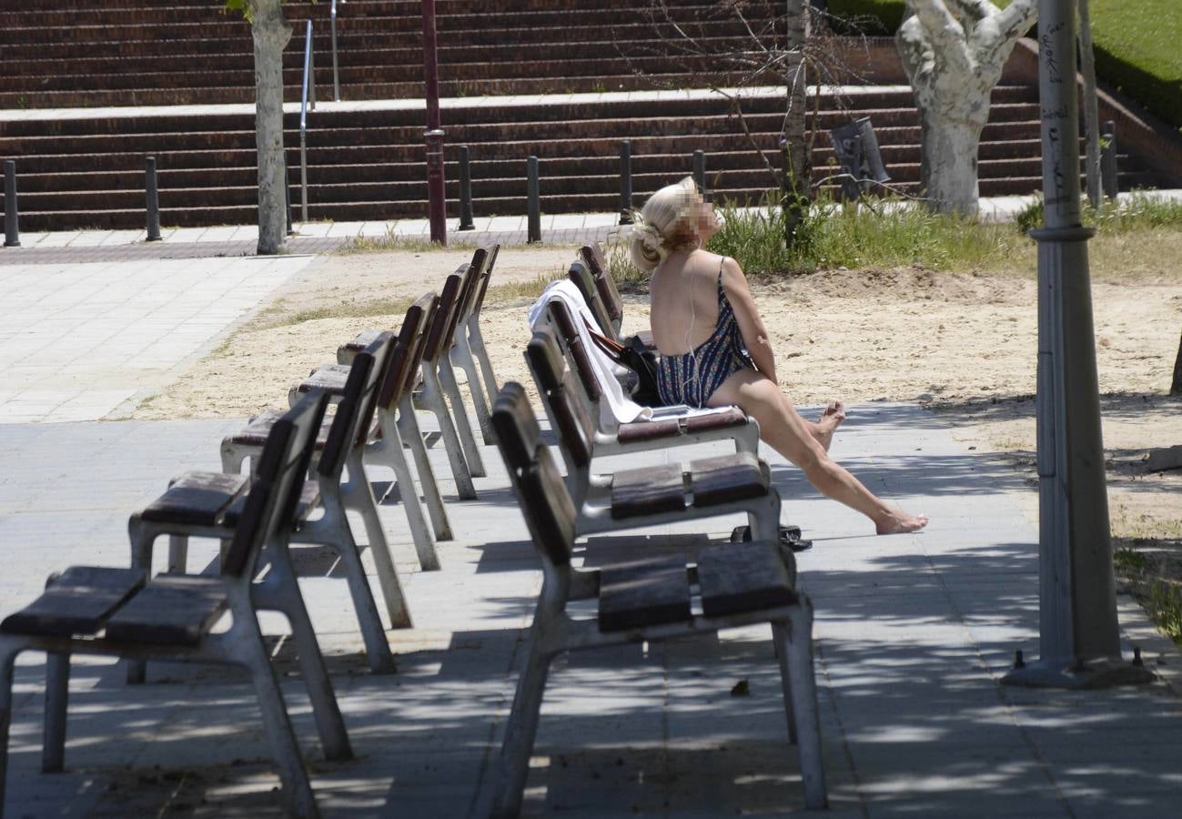 Jornada veraniega en la playa del Pisuerga