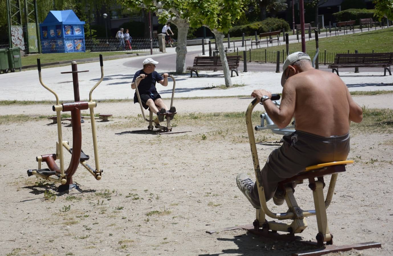 Jornada veraniega en la playa del Pisuerga