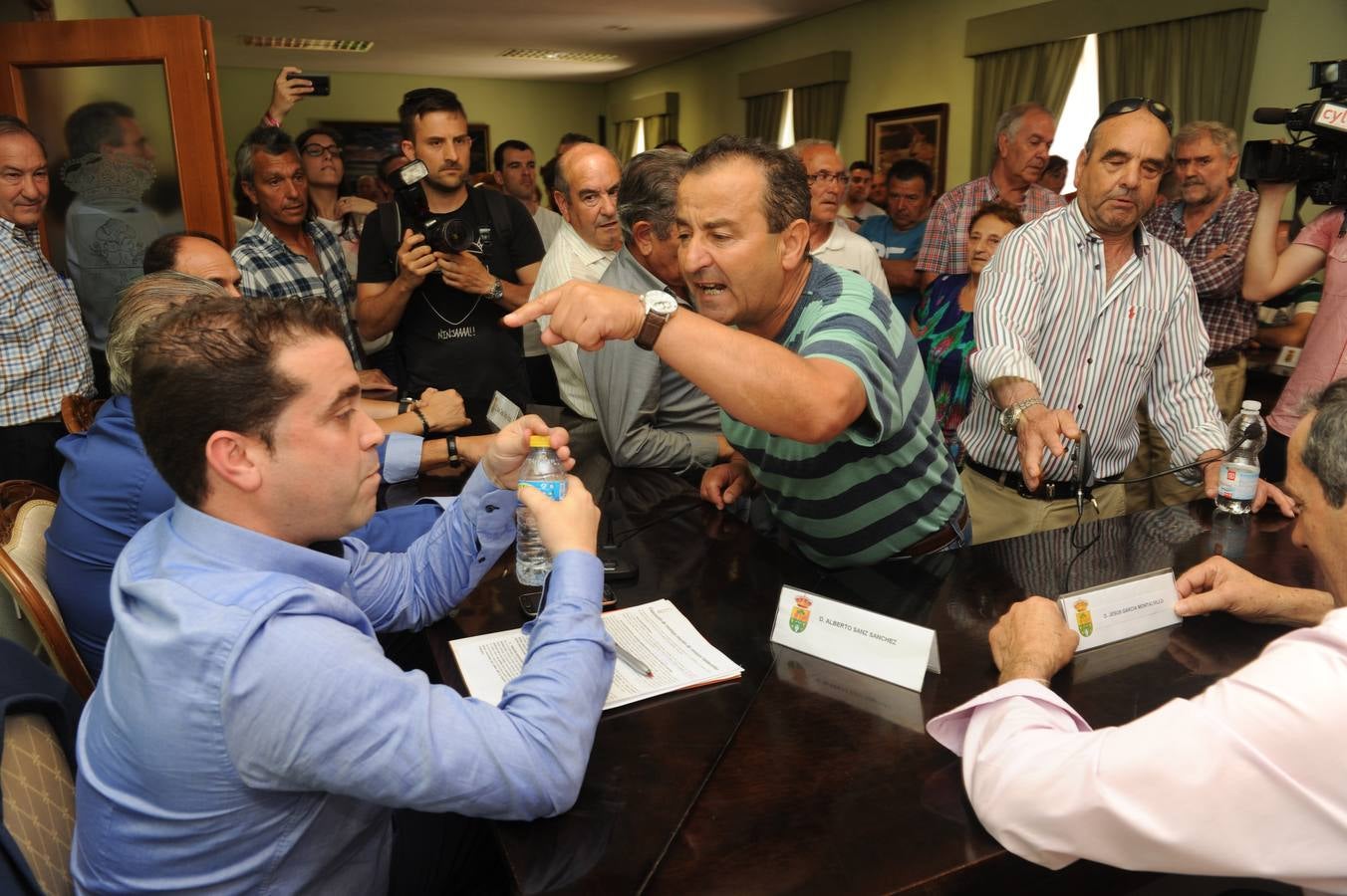 Tensión en el Ayuntamiento de Valdestillas