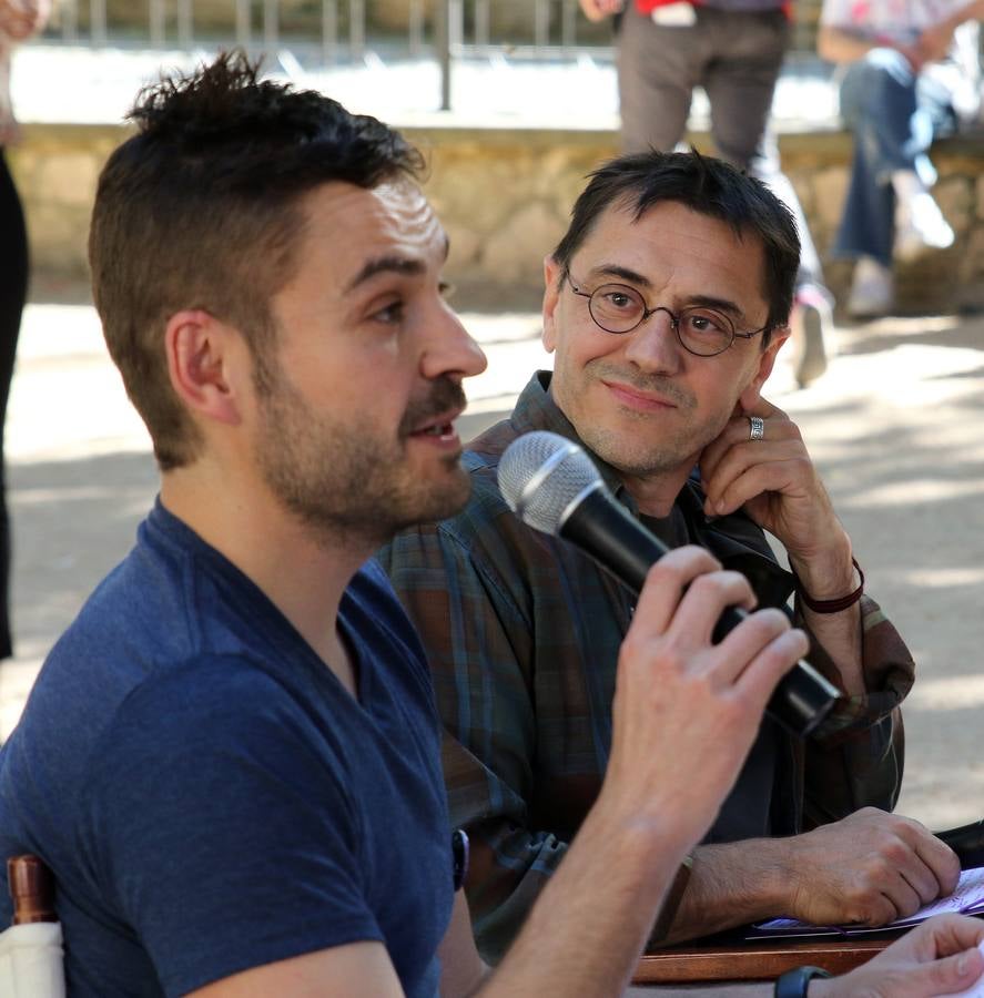 Juan Carlos Monedero participa en un acto de precampaña en Segovia