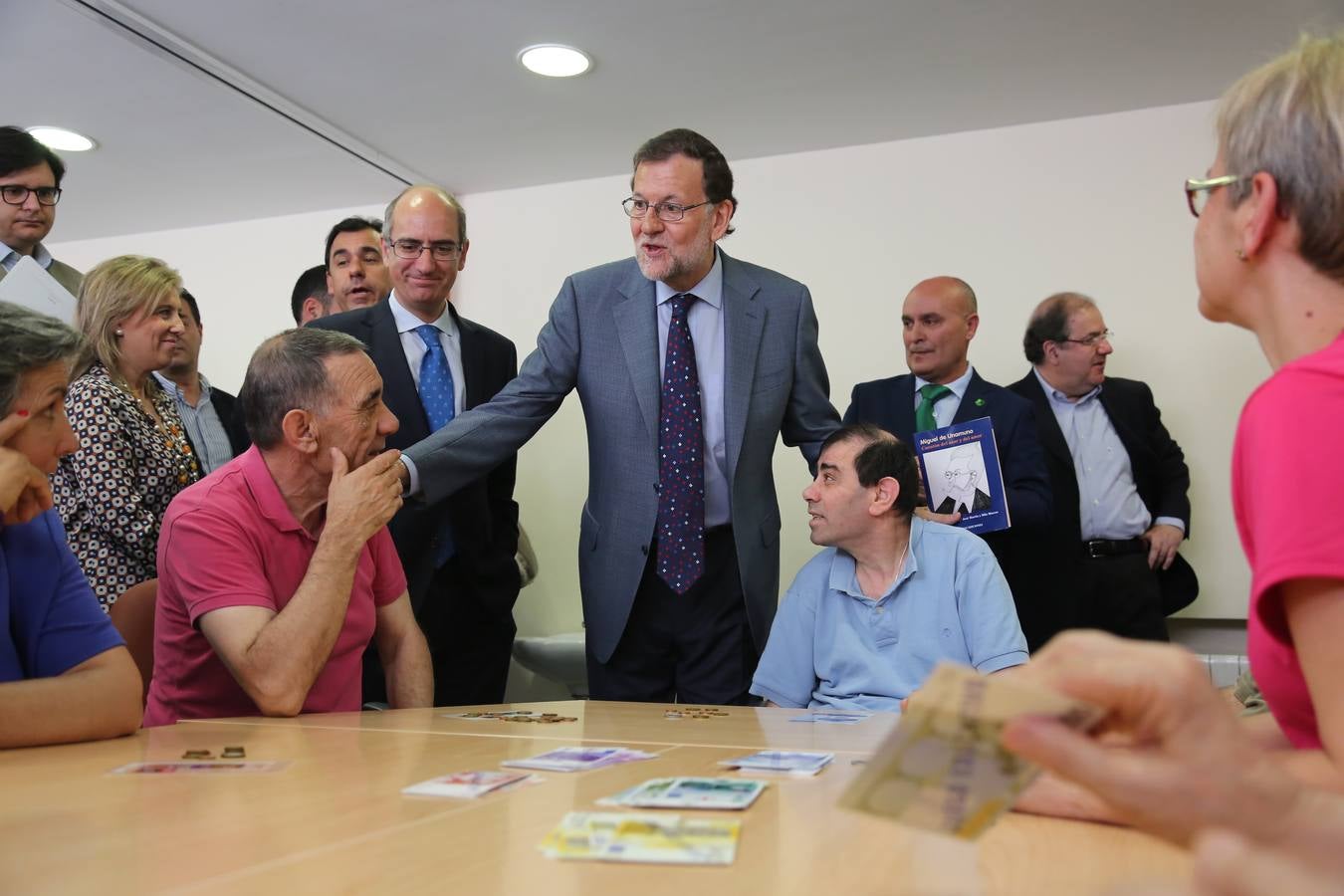 Mariano Rajoy visita la sede de Asprodes en Salamanca