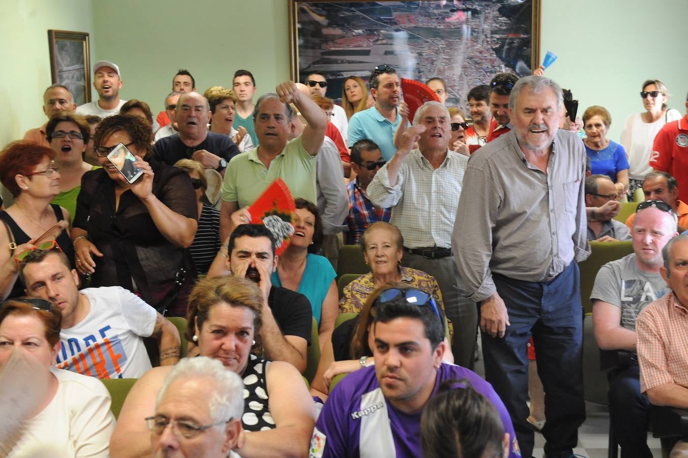 Enfrentamientos entre los vecinos en el pleno del Ayuntamiento de Valdestillas