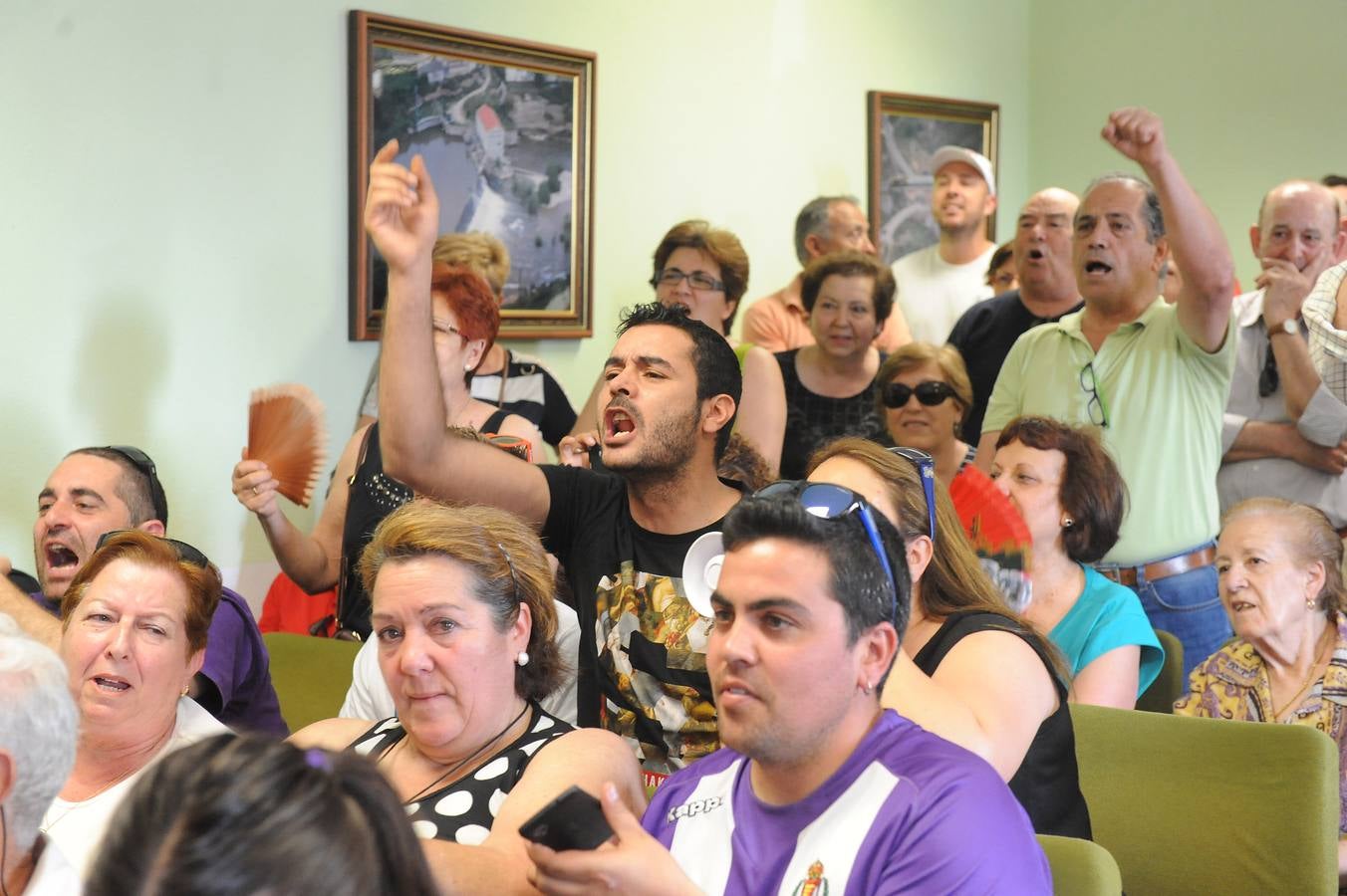 Enfrentamientos entre los vecinos en el pleno del Ayuntamiento de Valdestillas