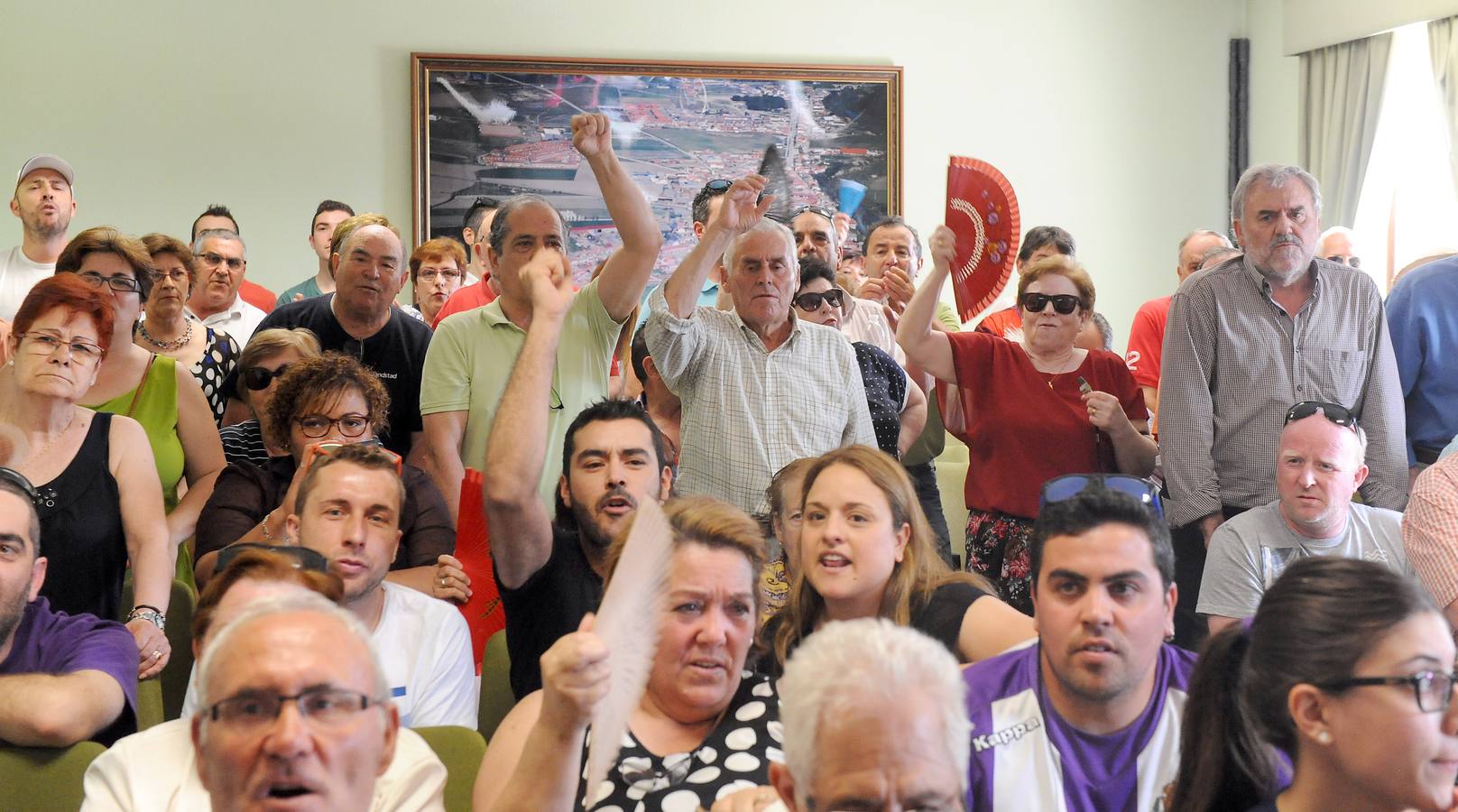 Enfrentamientos entre los vecinos en el pleno del Ayuntamiento de Valdestillas