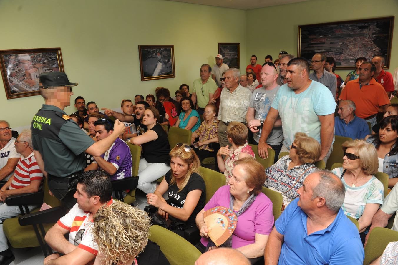 Enfrentamientos entre los vecinos en el pleno del Ayuntamiento de Valdestillas