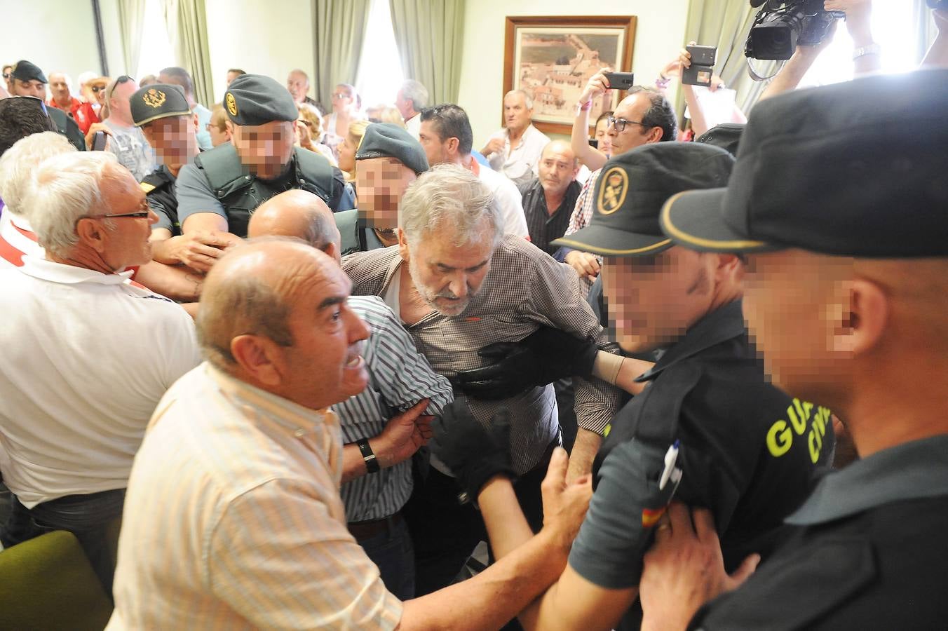 Enfrentamientos entre los vecinos en el pleno del Ayuntamiento de Valdestillas
