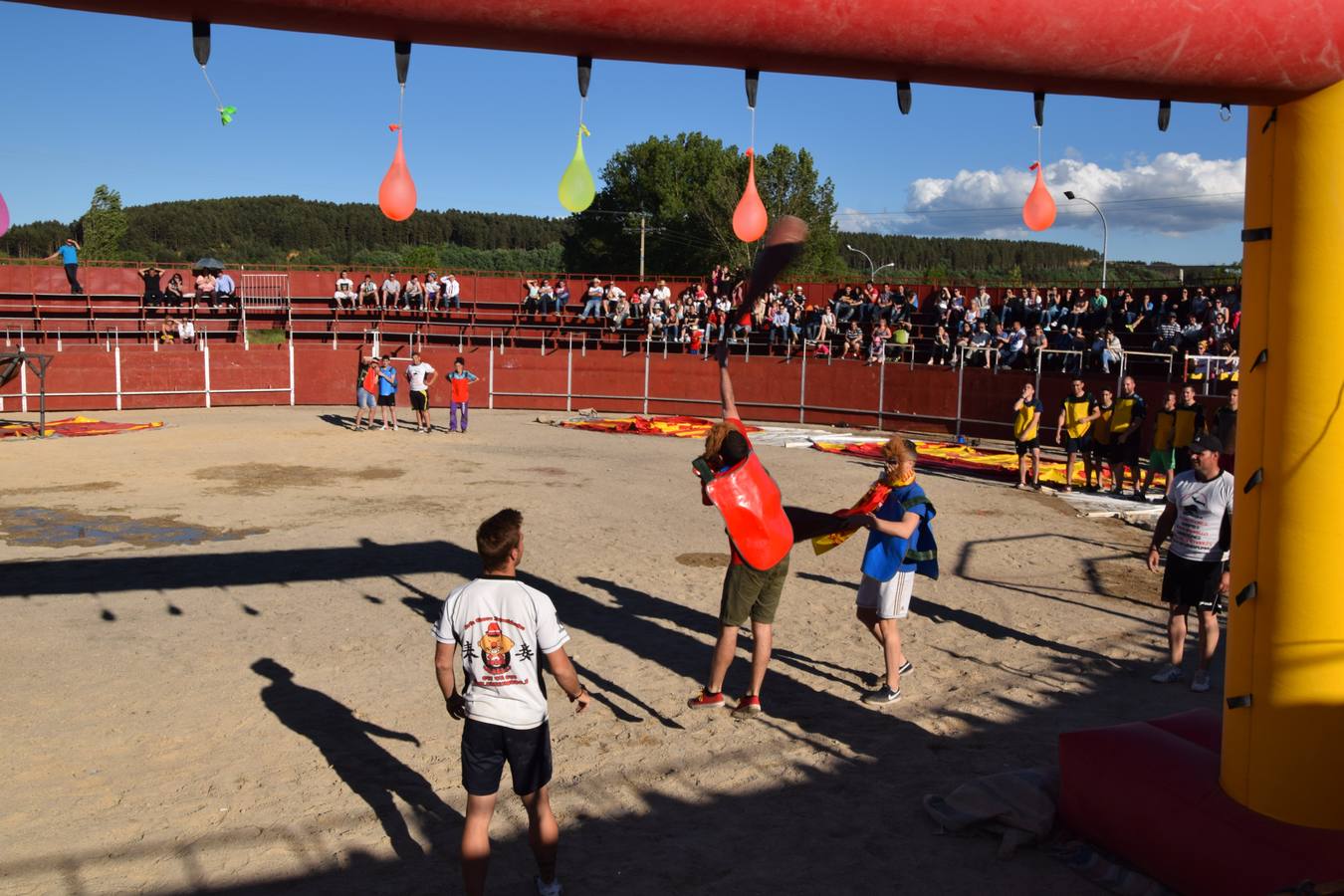 Humor y diversión en el día grande de las fiestas de Guardo (Palencia)