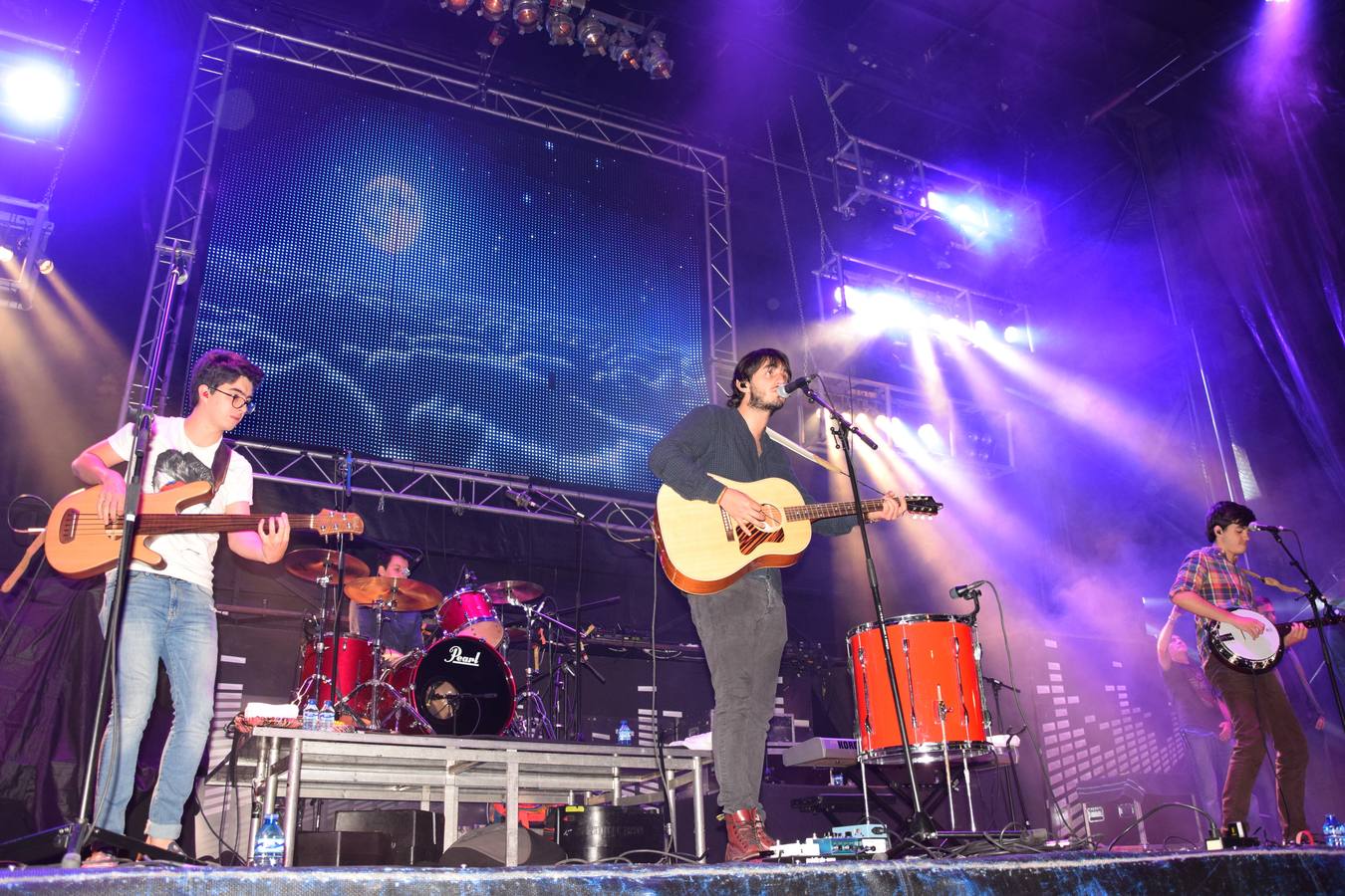 Multitudinario concierto del grupo colombiano Morat en las fiestas de Guardo (Palencia)