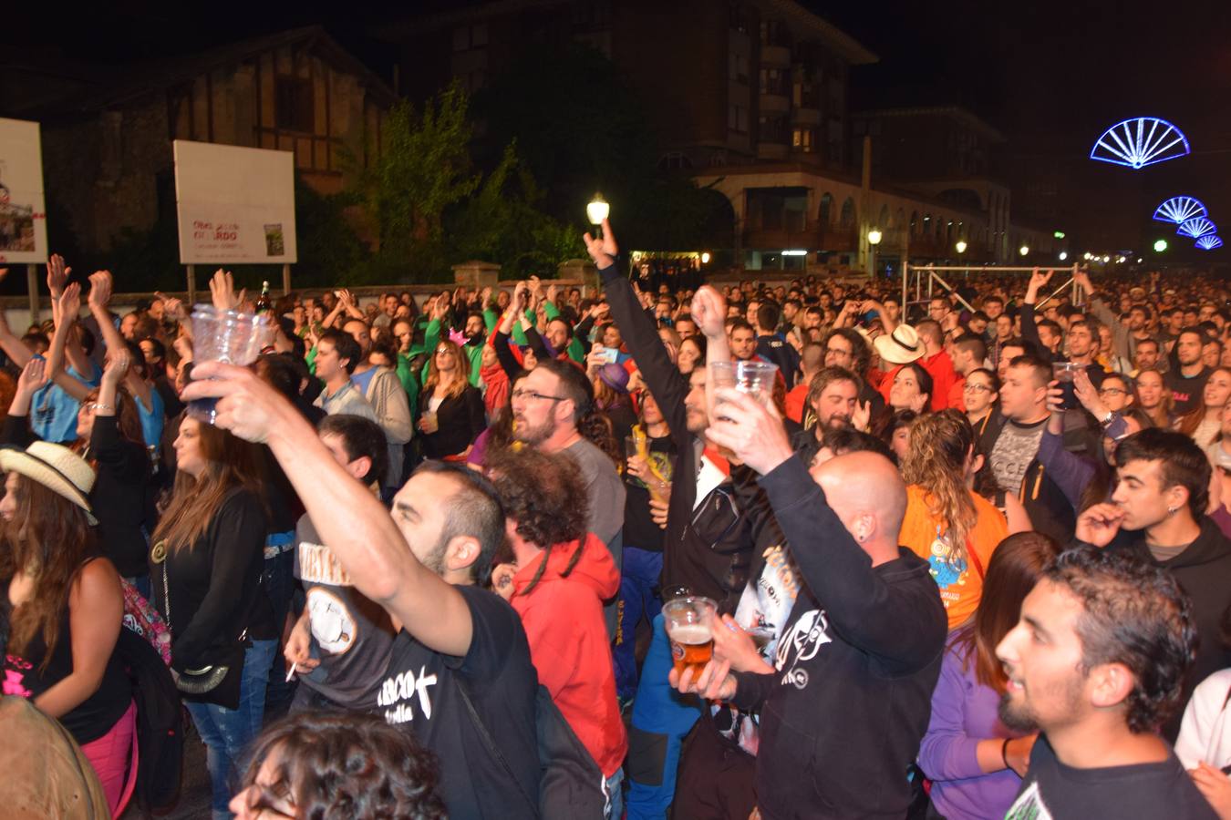 Concierto del grupo Reincidentes en las fiestas de Guardo