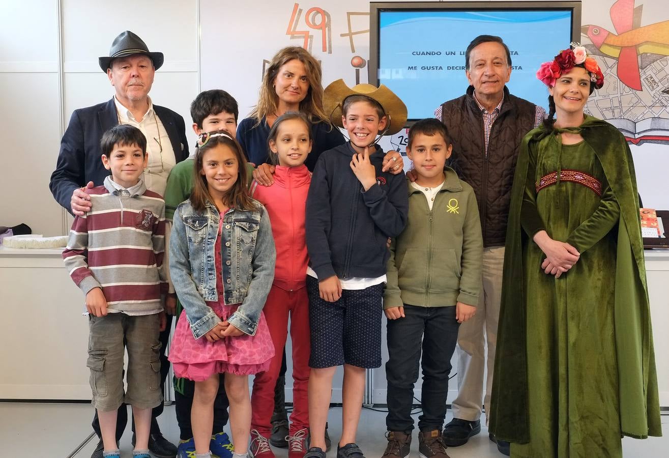 Ramón García presenta &#039;El Quijote en veintitantas letras&#039; en la Feria del Libro