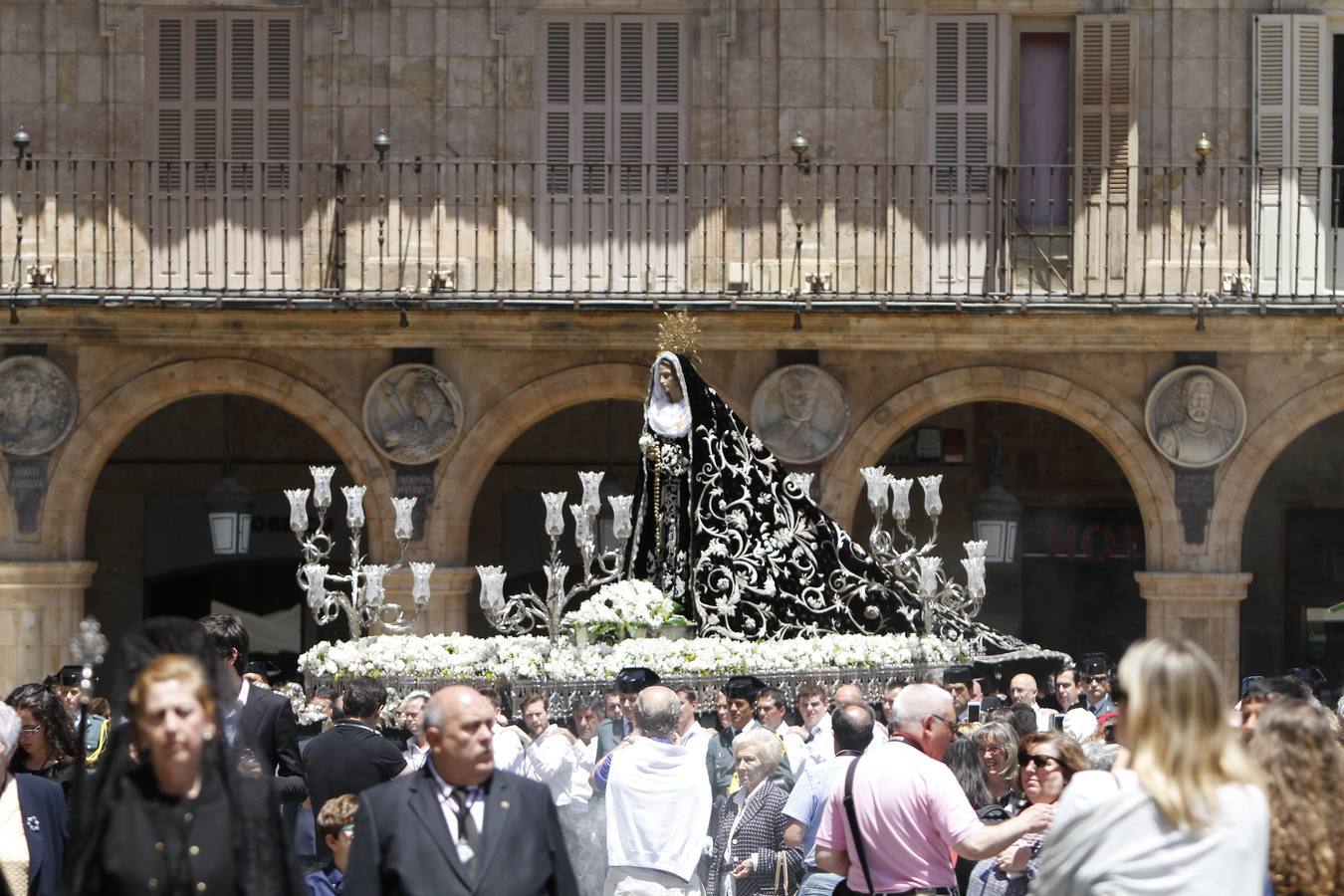 Procesión extraordinaria por el 75 aniversario de la Virgen de la Soledad