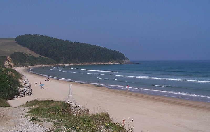 Playa de Oyambre, entre Comillas y San Vicente de la Barquera.