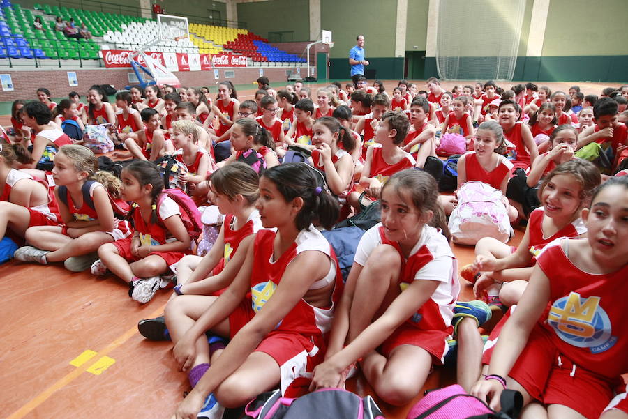 Arranca en Salamanca el campus de baloncesto Marta Fernández