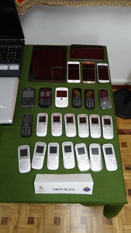 Material incautado en la mayor operación contra la distribución de drogas sintéticas en el noroeste de España