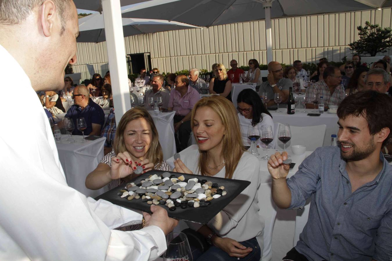 La Bodega Cepa 21 abre sus puertas al Club de Catas de El Norte de Castilla (2/2)