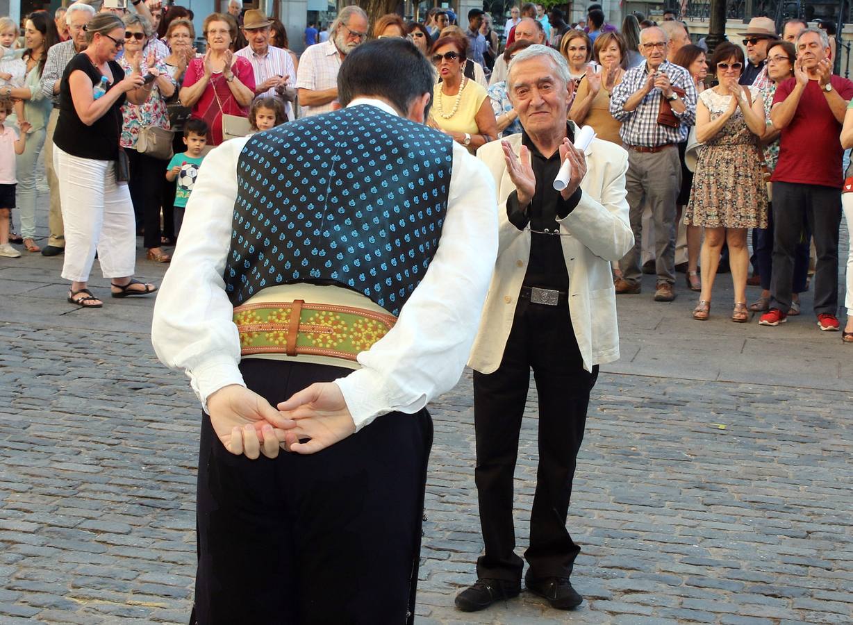 Homenaje de Segovia al folclorista y cantautor Ismael Peña Poza